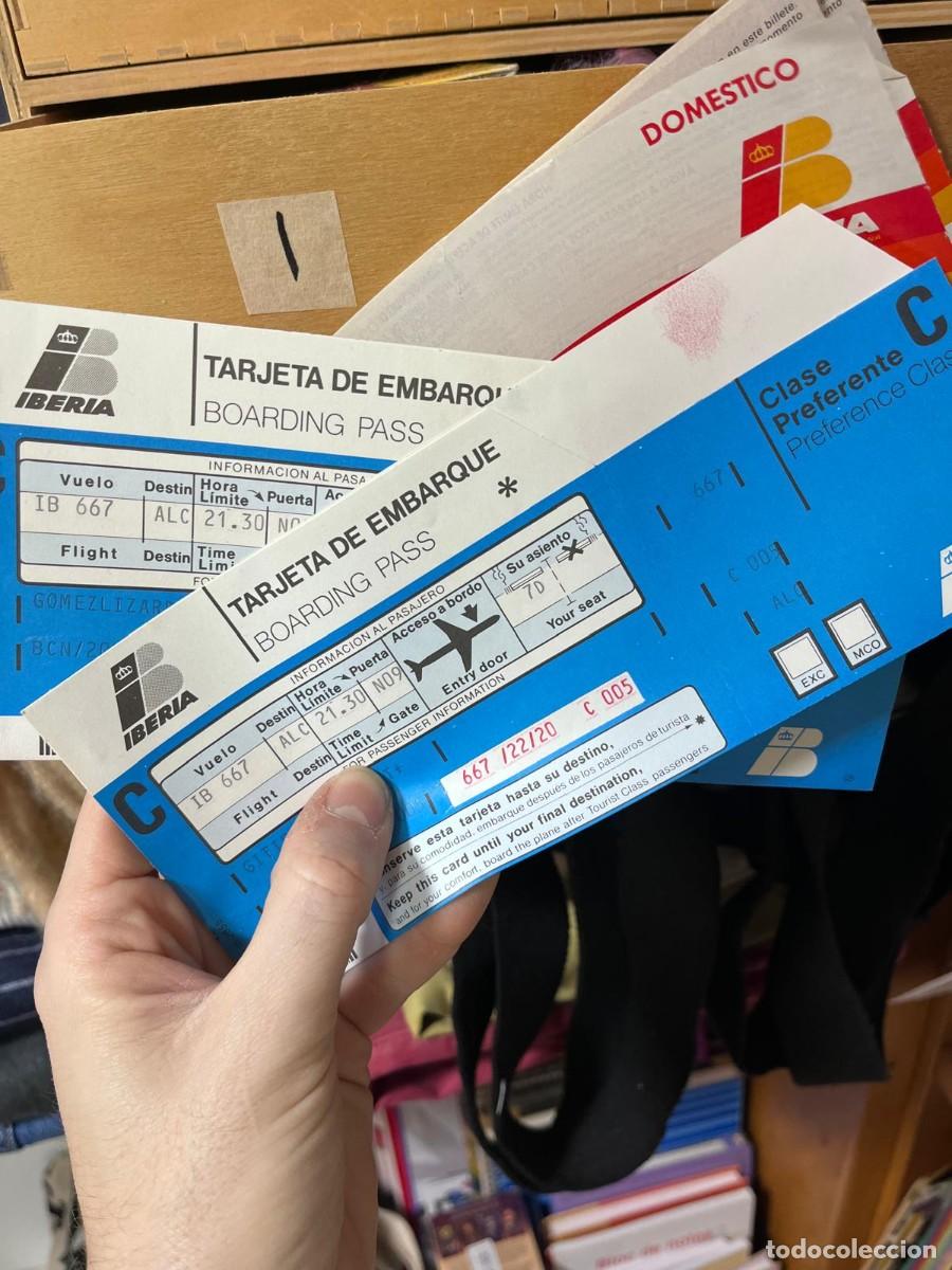 Coleccionismo Billetes de transporte: (I) DOS ANTIGUAS TARJETAS DE EMBARQUE DE IBERIA