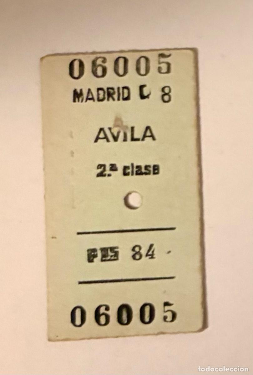 Coleccionismo Billetes de transporte: ANTIGUO BILLETE FERROCARRIL MADRID - AVILA. 2a Clase