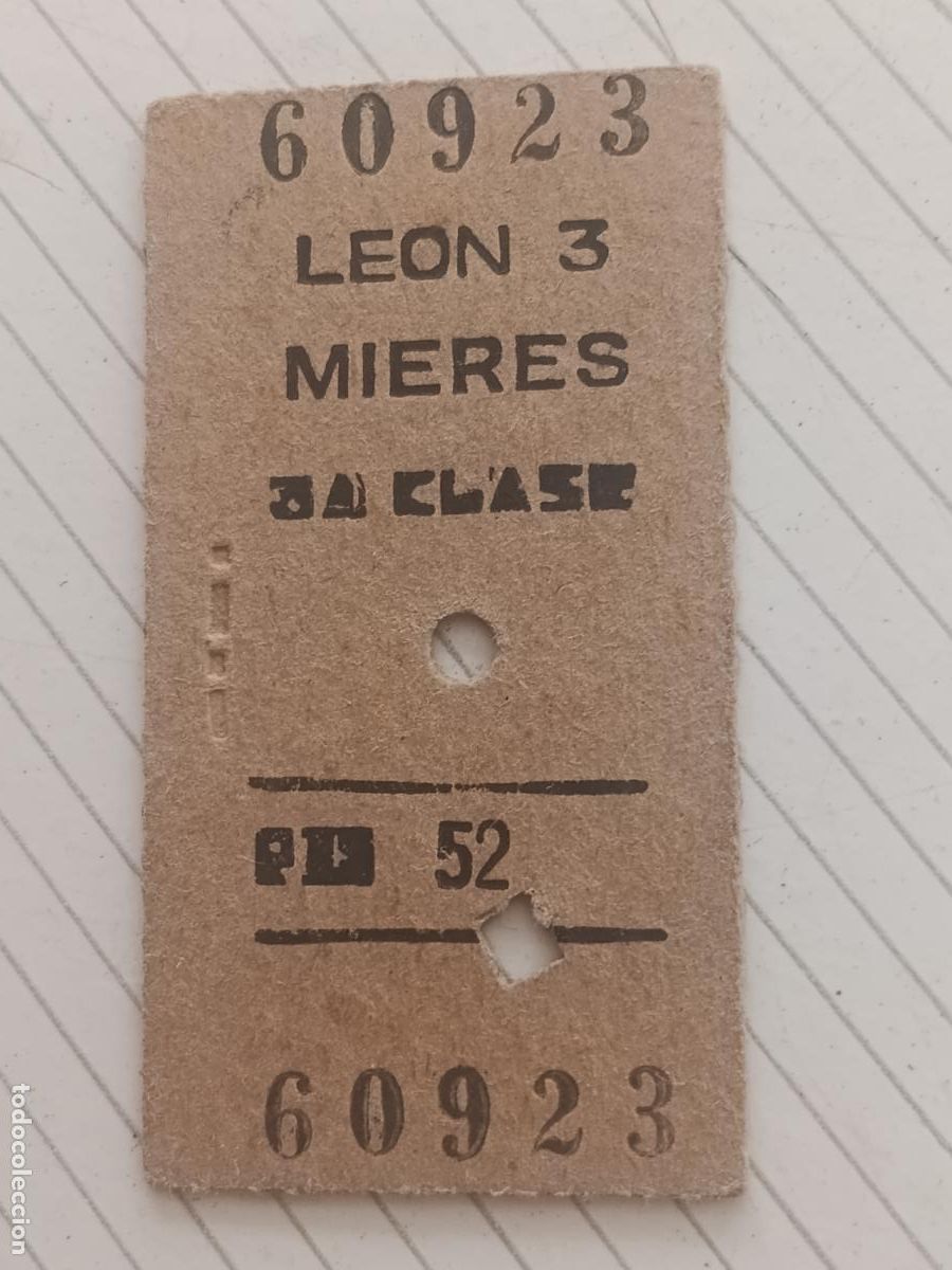 Coleccionismo billetes de transporte: Billete de cart&oacute;n antiguo. Le&oacute;n Mieres