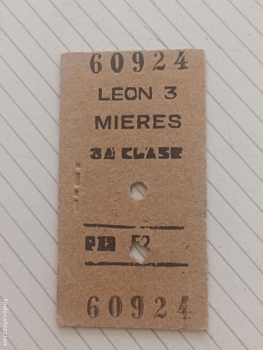 Coleccionismo billetes de transporte: Billete de cart&oacute;n antiguo. Le&oacute;n Mieres