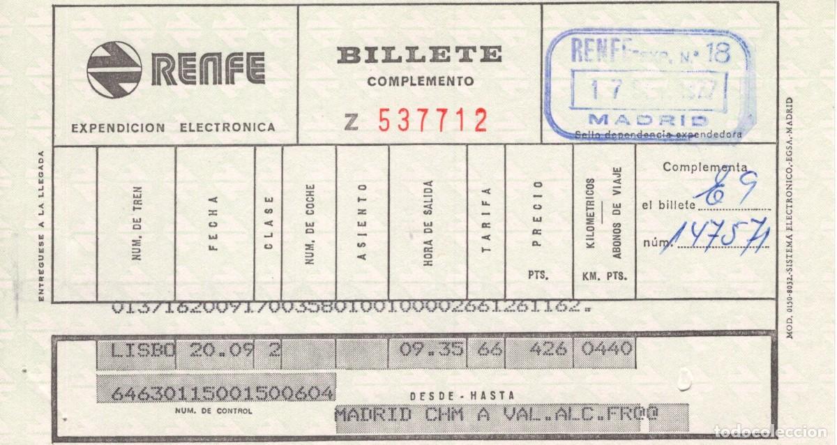 Coleccionismo billetes de transporte: Antiguo billete Renfe, 17 de septiembre 1977. Madrid Chamartin-Valencia de Alcantara.