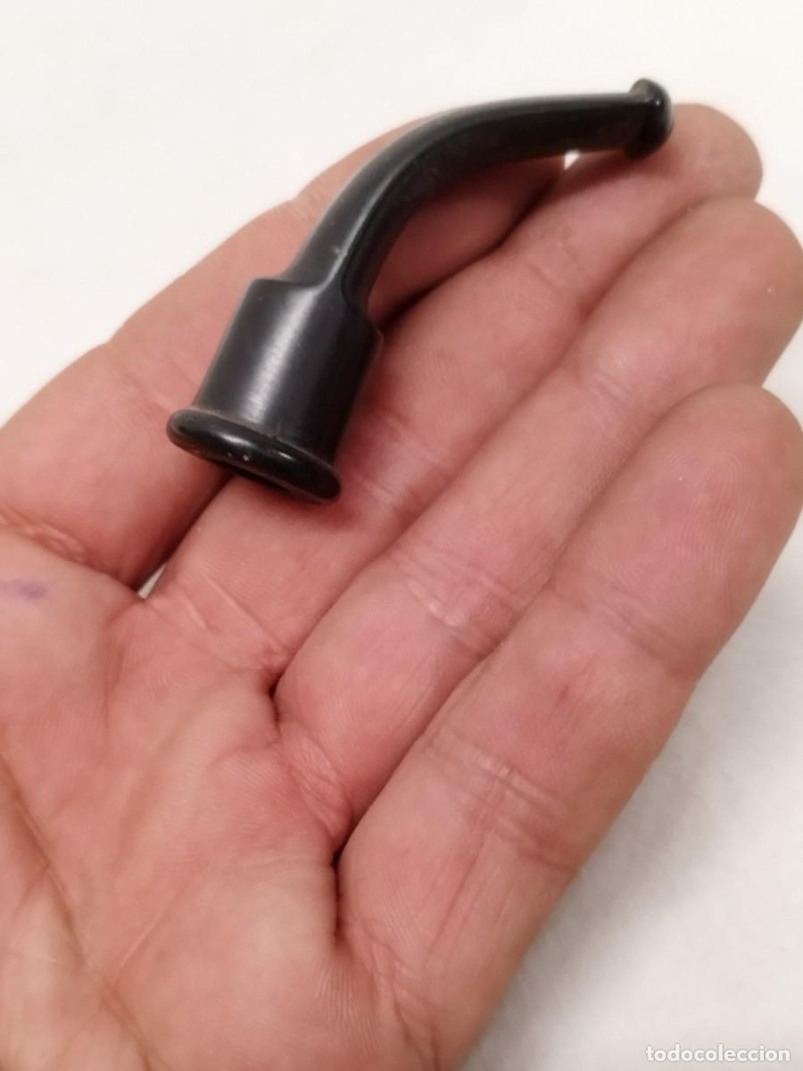 Boquillas de colecci&oacute;n: Antigua boquilla de pipa de fumar tabaco. A identificar.