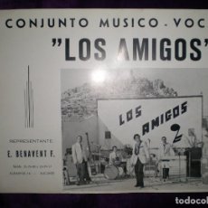 Coleccionismo de carteles: CARTEL PUBLICITARIO EN CARTON CONJUNTO MUSICO VOCAL (LOS AMIGOS)REPRESENTANTE E. BENAVENT F. AÑOS 60. Lote 70418517