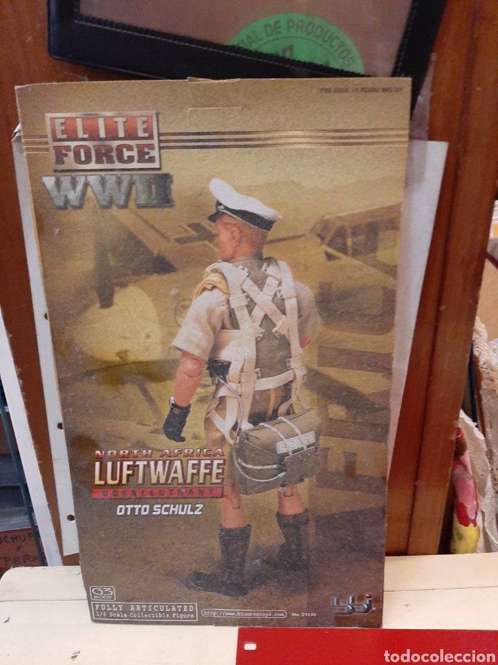 Collectionnisme d'affiches: Action Fiure Dragon frentes caja