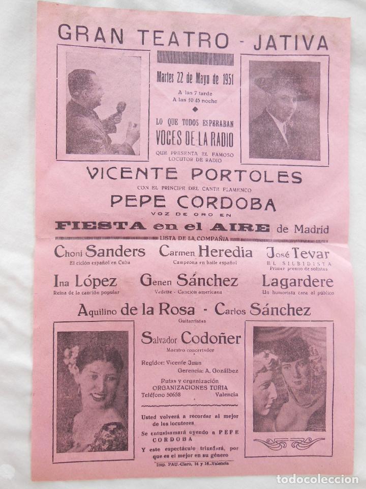 Coleccionismo de carteles: VOCES DE LA RADIO. VICENTE PORTOLES, PEPE C&Oacute;RDOBA. 1951 GRAN TEATRO JATIVA