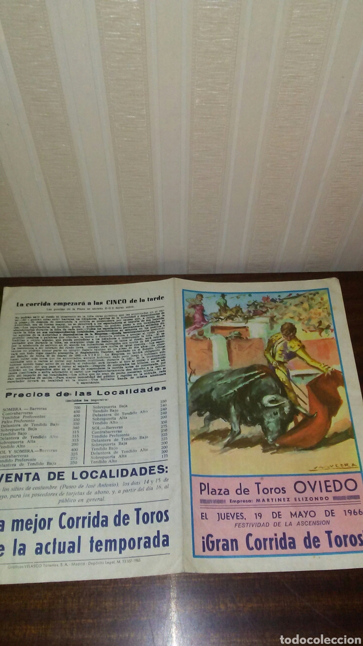 Coleccionismo de carteles: Cartel plaza de toros de Oviedodel 19 de Mayo de 1966(ver fotos y leer descripcion )