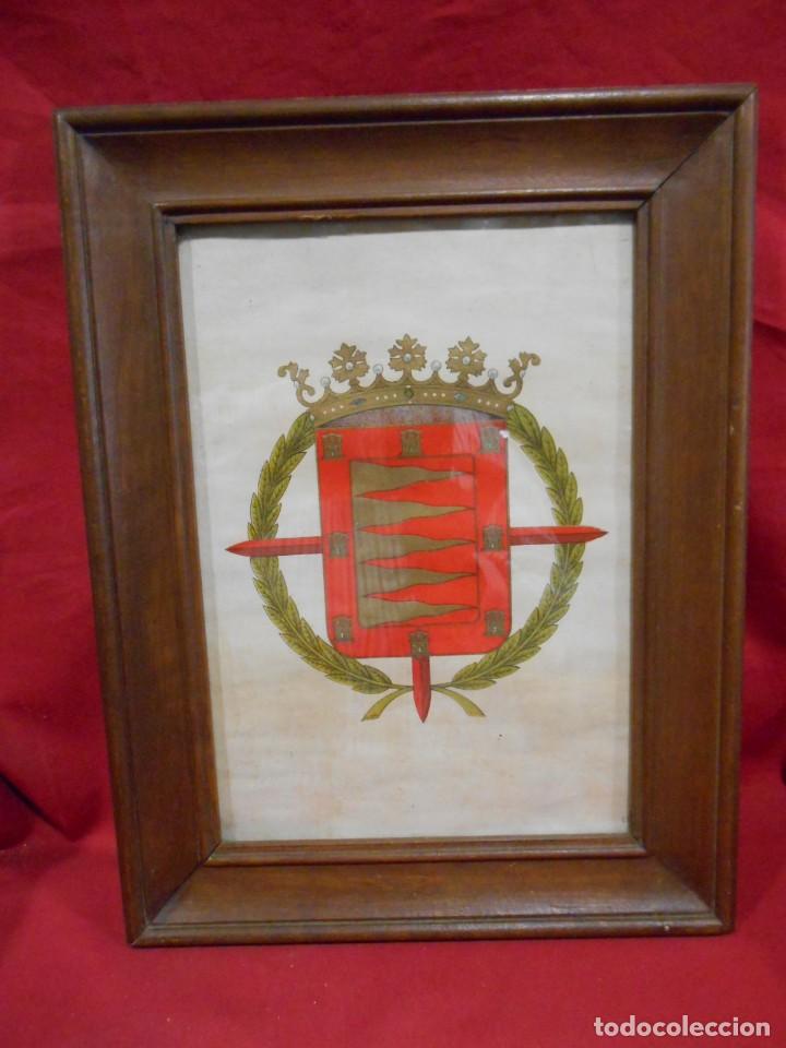 Coleccionismo de carteles: ANTIGUO CUADRO DE LITOGRAFIA HERALDICA DEL ESCUDO DE VALLADOLID.
