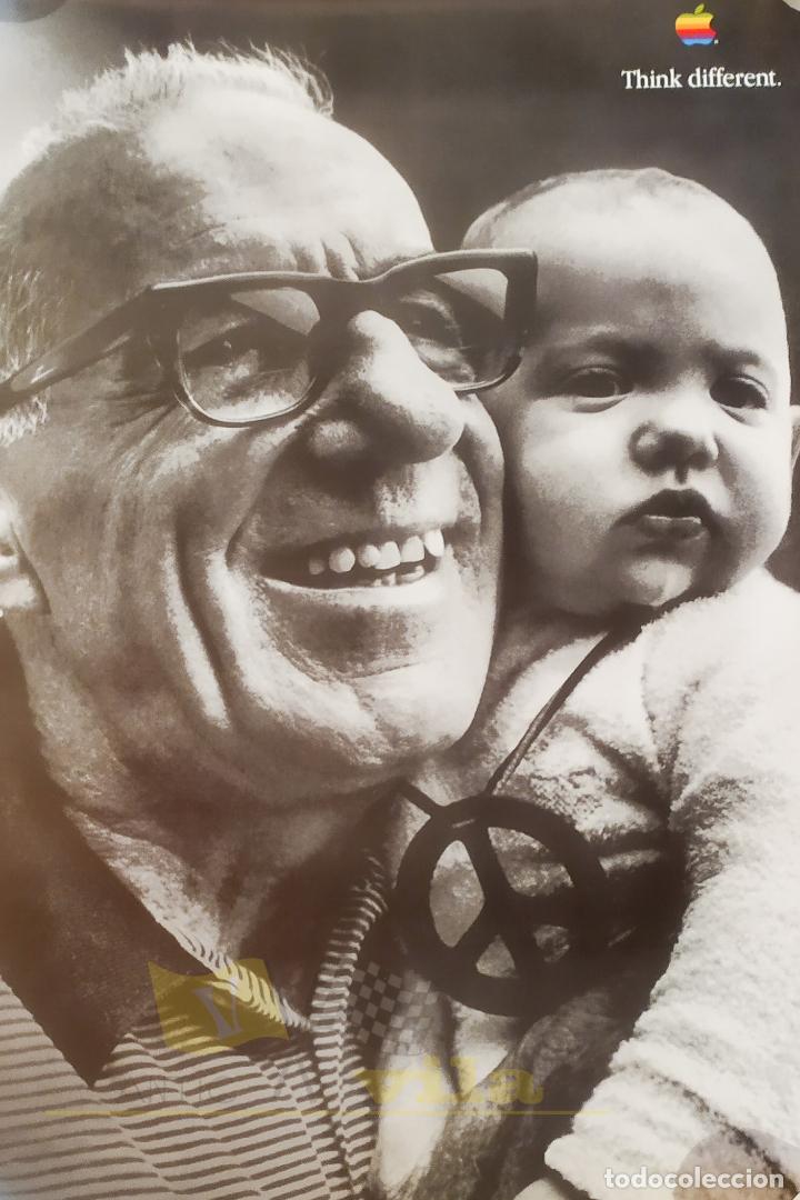 Coleccionismo de carteles: Poster de APPLE - Think Different - Benjamin Spock - 1997 - 50x70 - Foto 2