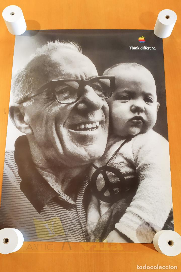 Coleccionismo de carteles: Poster de APPLE - Think Different - Benjamin Spock - 1997 - 50x70 - Foto 1