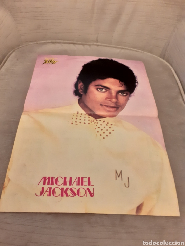 Coleccionismo de carteles: Poster de Michael Jackson .Tama&ntilde;o doble hoja de revista