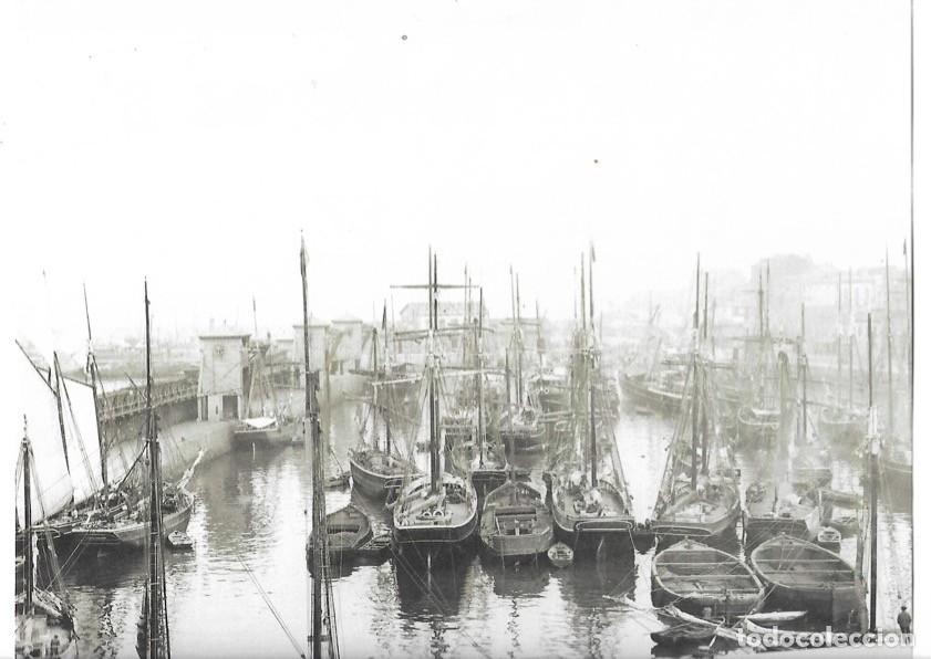 Coleccionismo de carteles: VIEJO GIJ&Oacute;N: Barcos en el Muelle de Oriente - Foto 1