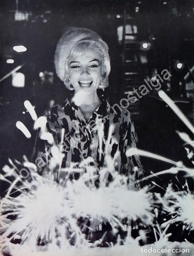 Sammeln von Plakaten: CARTEL ANTIGUO ORIGINAL DE FOTO GRABADO DE PRENSA MARILYN MONROE 1960s
