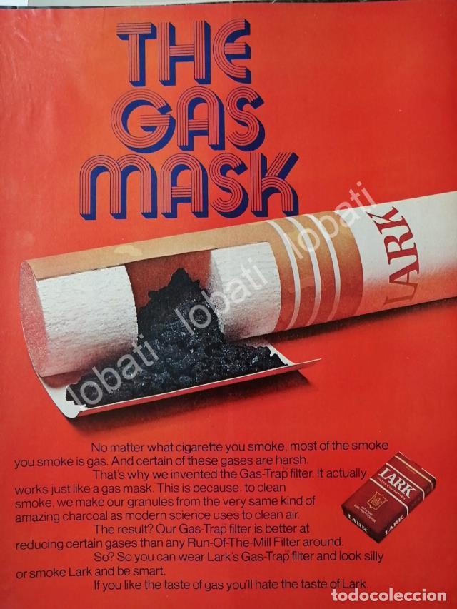Collezionismo di affissi: CARTEL ANTIGUO ORIGINAL DE CIGARROS LARK - GAS TRAP 1970