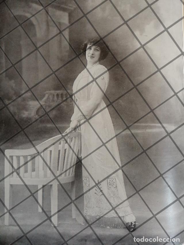 Coleccionismo de carteles: CARTEL ANTIGUO 1910 VESTIDOS DE LUJO PARIS 27