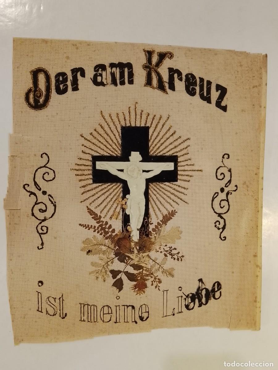 Coleccionismo de carteles: Muestrario antiguo alem&aacute;n de bordado en papel perforado con Cristo en la cruz -VER FOTOS-(V-28.105)