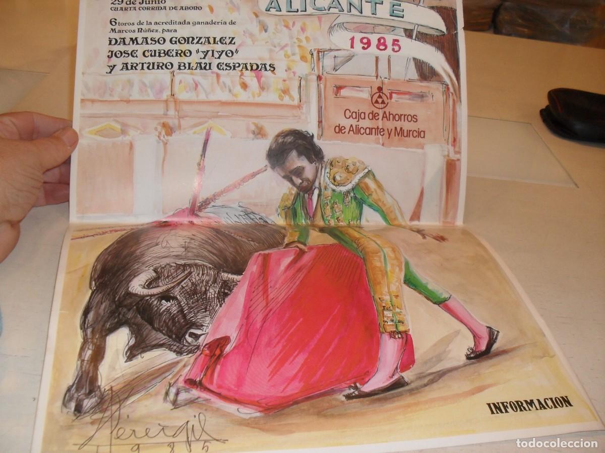 Collectionnisme d'affiches: CARTEL TAURINO,PLAZA TOROS DE ALICANTE,29 JUNIO 1985,CON DAMASO GONZALEZ,INFORMACION,