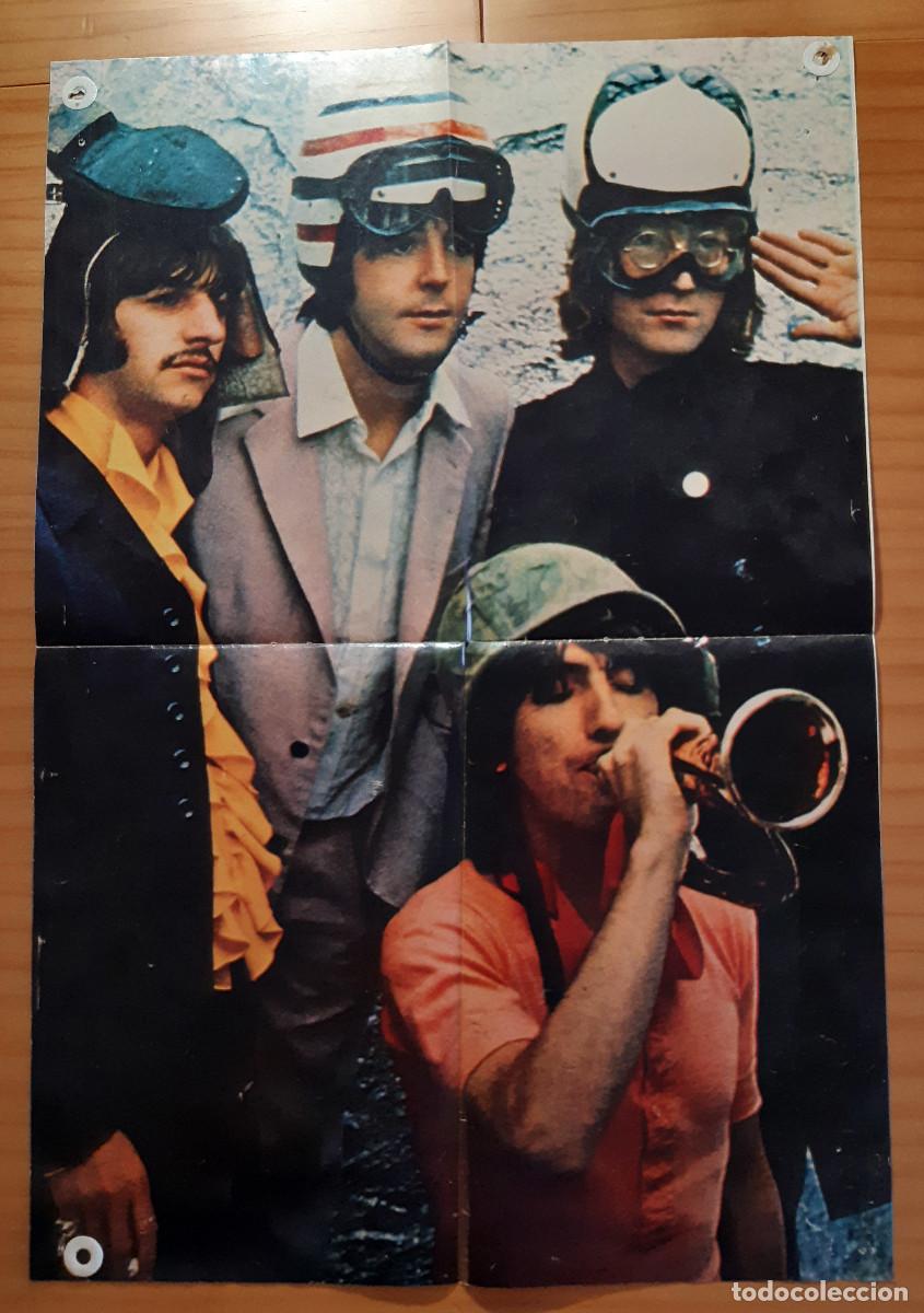 Coleccionismo de carteles: THE BEATLES - LA SEPARACI&Oacute;N DE THE BEATLES - 4 P&Aacute;GINAS CENTRALES DE REVISTA - 46 X 31 CMS.