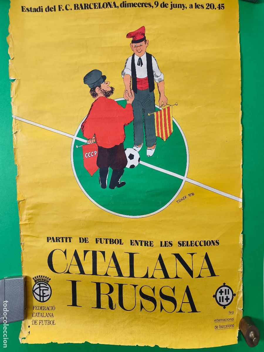 Collectionnisme d'affiches: CARTELL PARTIT DE FUTBOL SELECCIONS CATALANA Y RUSSA 9 DE JUNY DE 1976 - ILUSTRAT PER TISNER
