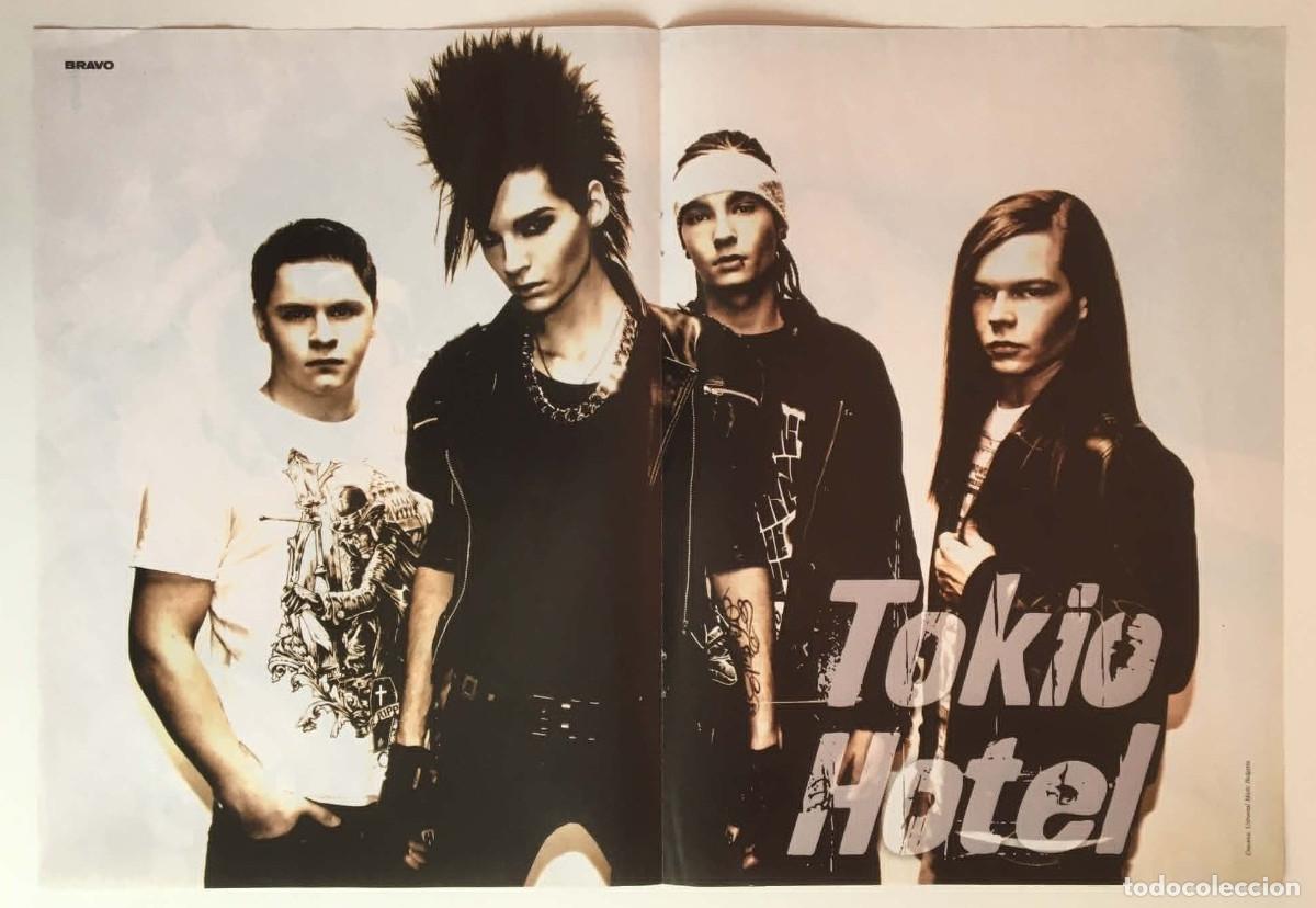 Coleccionismo de carteles: Tokio Hotel / Christina Aguilera Poster BRAVO Magazine Bulgaria 2010 Music