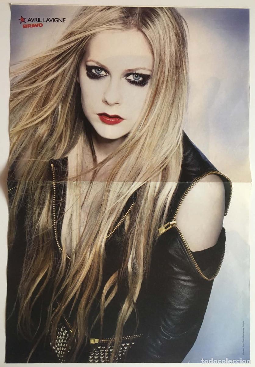 Coleccionismo de carteles: Avril Lavigne / Eminem Double-Sided Poster Bravo Bulgaria Hip-Hop Gothic Rock Music