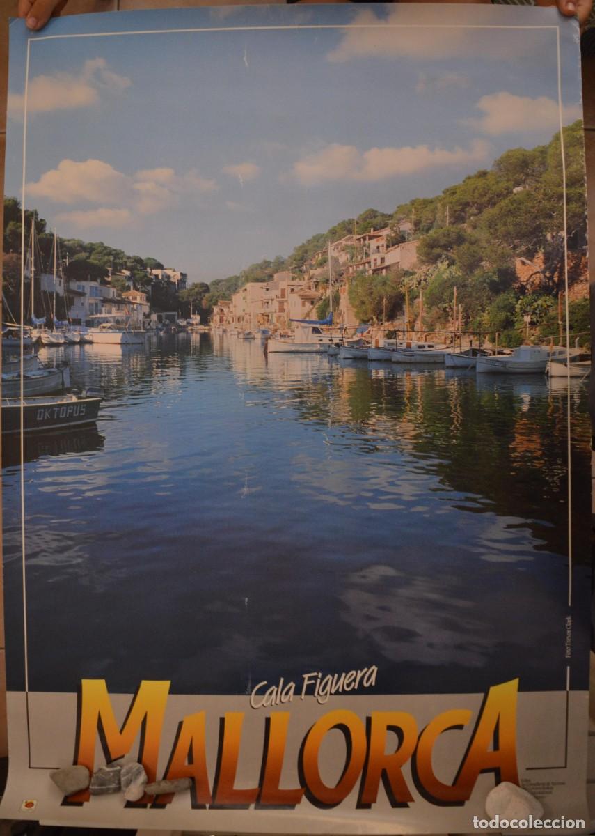 Coleccionismo de carteles: CARTEL MALLORCA ISLAS BALEARES ILLES BALEARS SANTANY&Iacute; CALA FIGUERA MAR ARENA FOTO BARCAS PUERTO