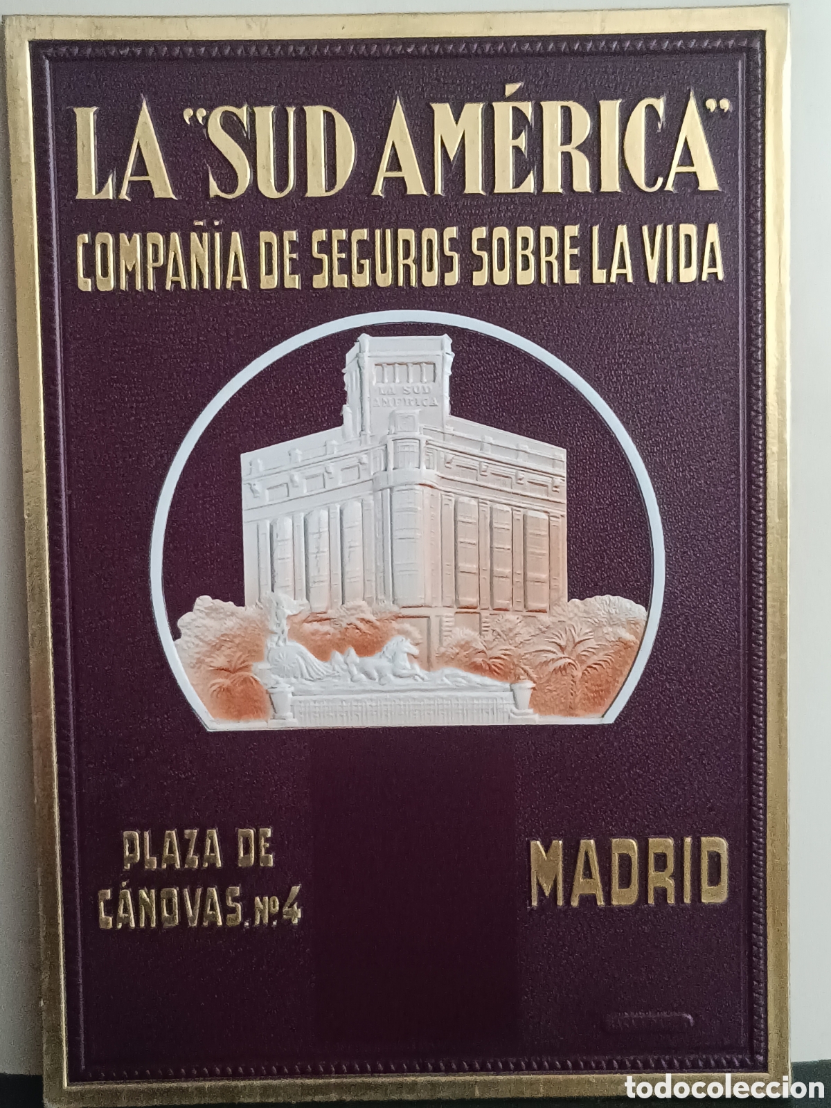 Coleccionismo de carteles: ANTIGUO CARTEL PUBLICITARIO EN RELIEVE SEGUROS LA SUD AM&Eacute;RICA MADRID (1936) BASA Y PAGES.