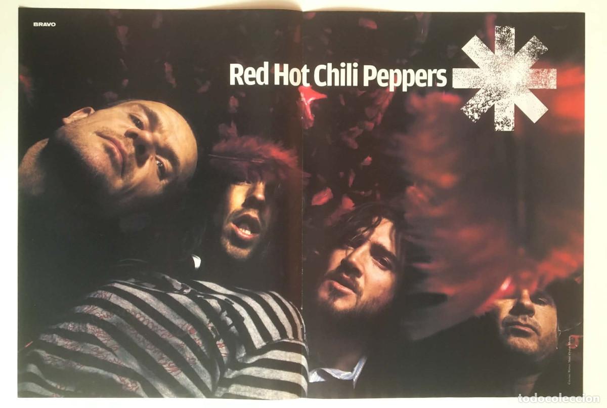 Coleccionismo de carteles: Red Hot Chili Peppers / Eva Longoria Double-Sided Poster A3 Bravo Magazine Bulgaria Music TV Series