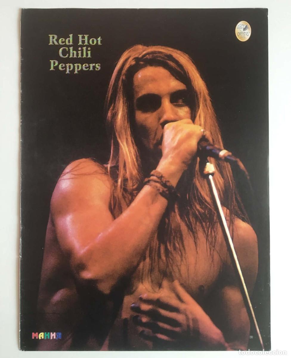 Coleccionismo de carteles: Red Hot Chili Peppers / B*Witched Double-Sided Poster A4 Mania Magazine Bulgaria 90s Music