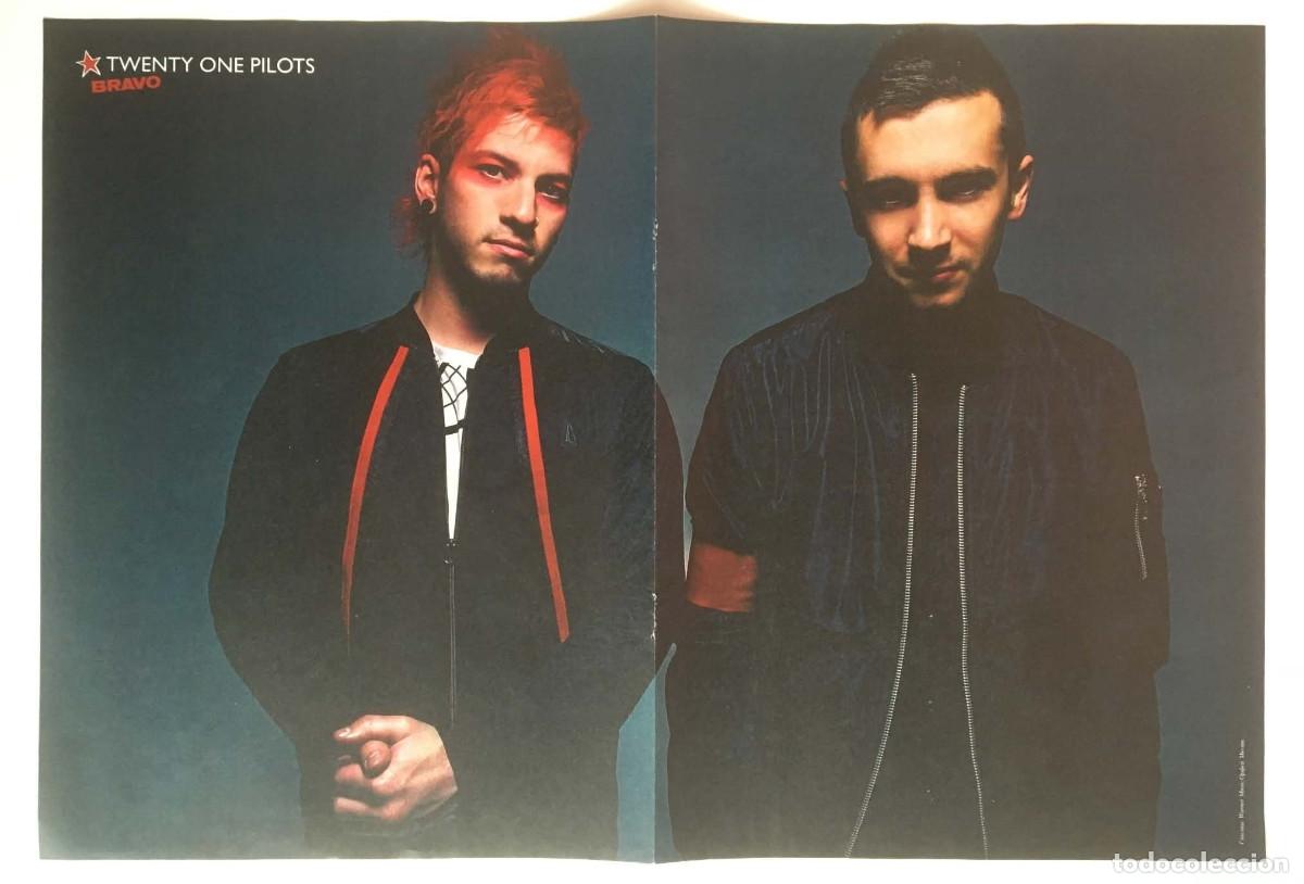 Coleccionismo de carteles: Twenty One Pilots / Dylan Sprayberry Double-Sided Poster A3 Bravo Magazine Bulgaria Music TV Series