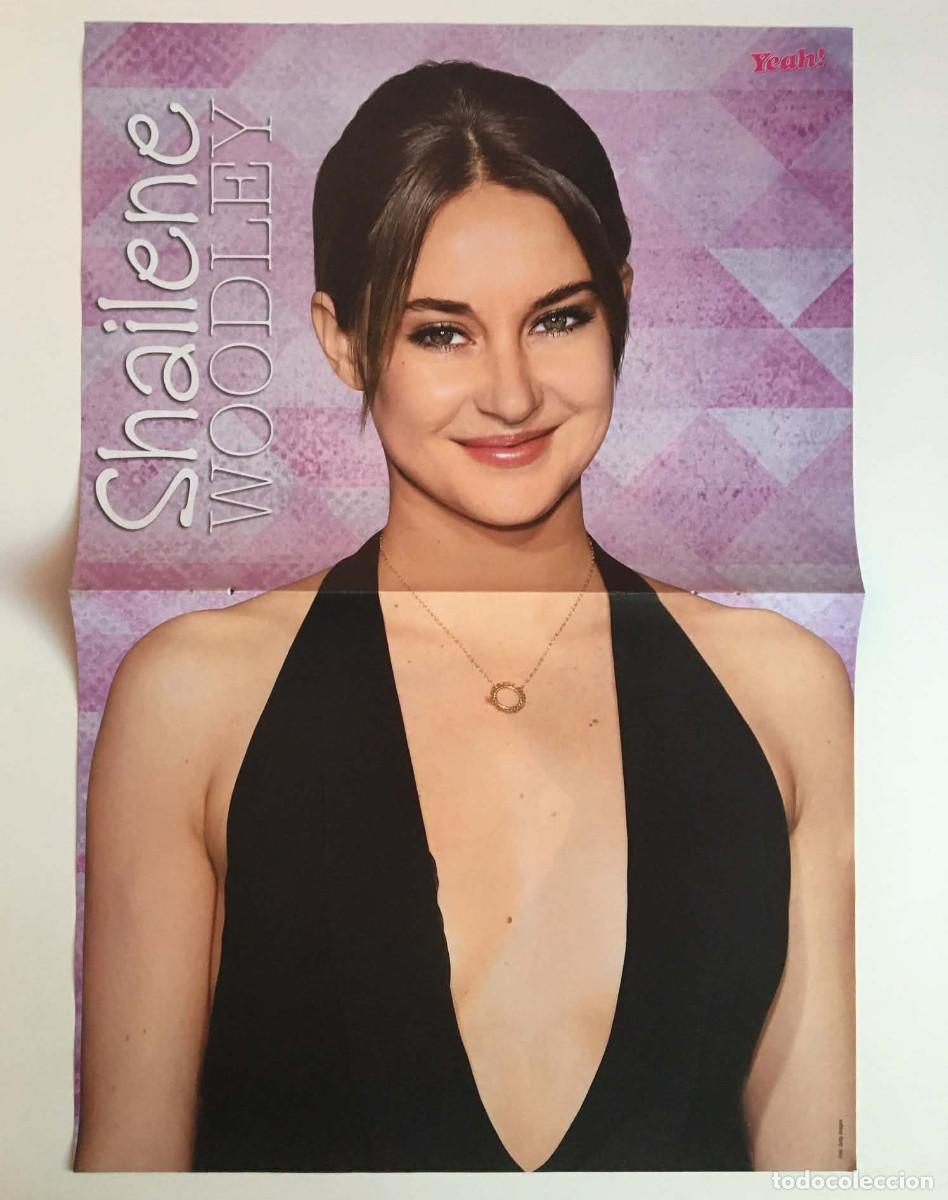 Coleccionismo de carteles: Shailene Woodley / Miley Cyrus Double-Sided Poster A3 - Yeah! Magazine Germany Rare