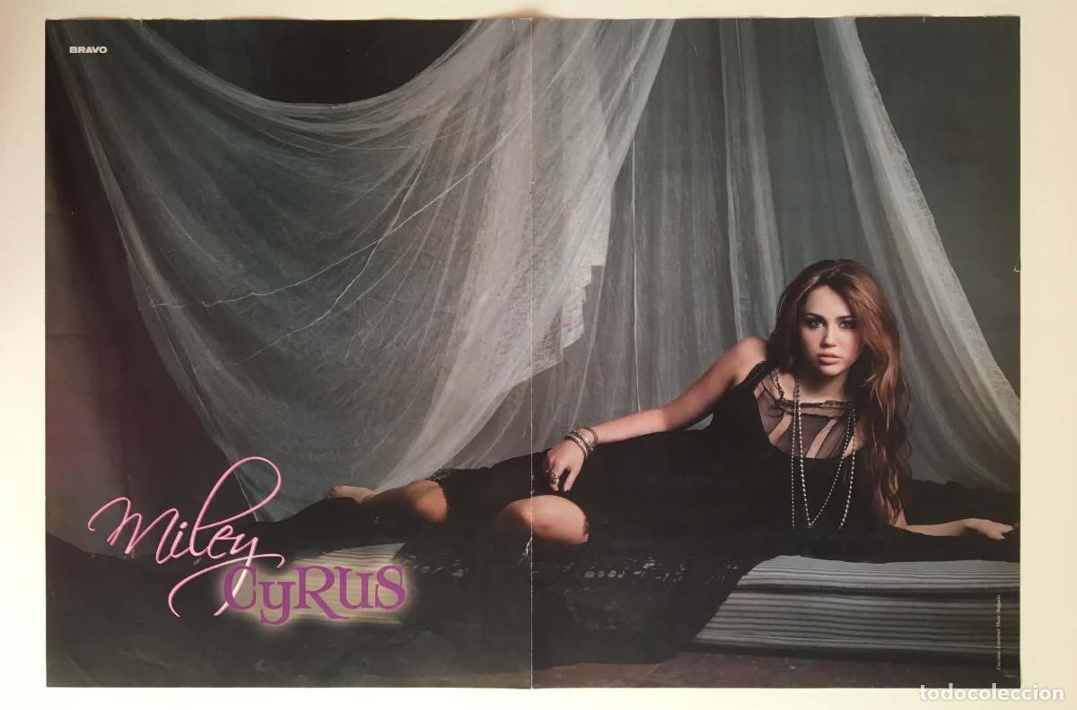 Coleccionismo de carteles: Miley Cyrus / Slash Guns N' Roses Double-Sided A3 Poster - Bravo Magazine Bulgaria Music Rare
