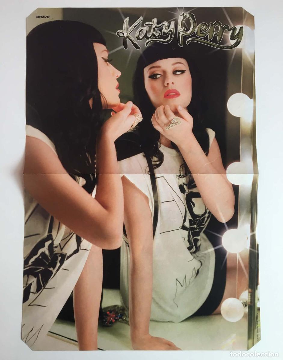 Coleccionismo de carteles: Katy Perry Mirror / Beastly Vanessa Hudgens Double-Sided Poster A3 - Bravo Magazine Bulgaria