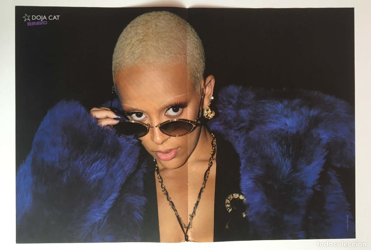 Coleccionismo de carteles: Doja Cat / Ginny & Georgia Original Netflix Double-Sided Poster A3 Bravo Magazine Bulgaria Music TV