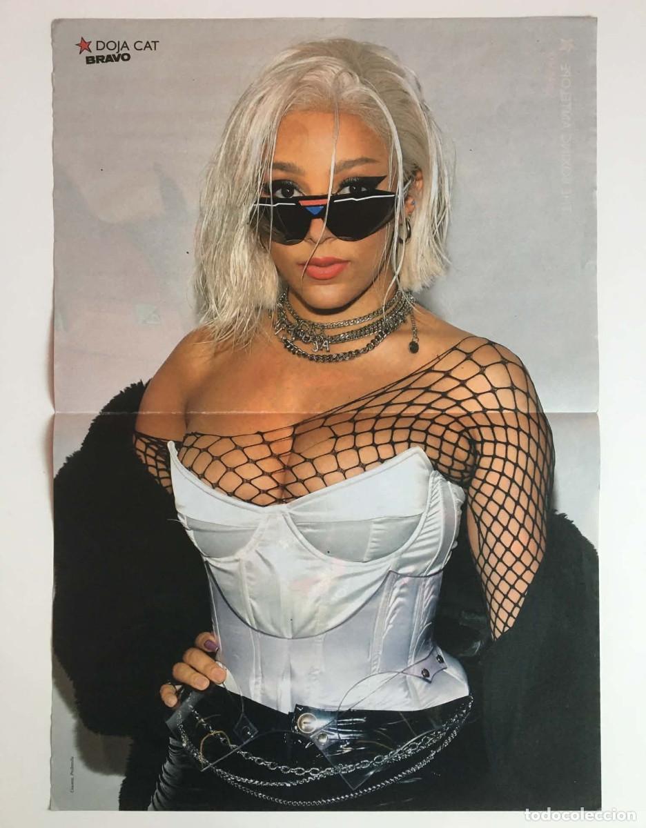 Coleccionismo de carteles: Doja Cat / The Boxing Antelope Original Double-Sided Poster A3 - Bravo Magazine Bulgaria Music