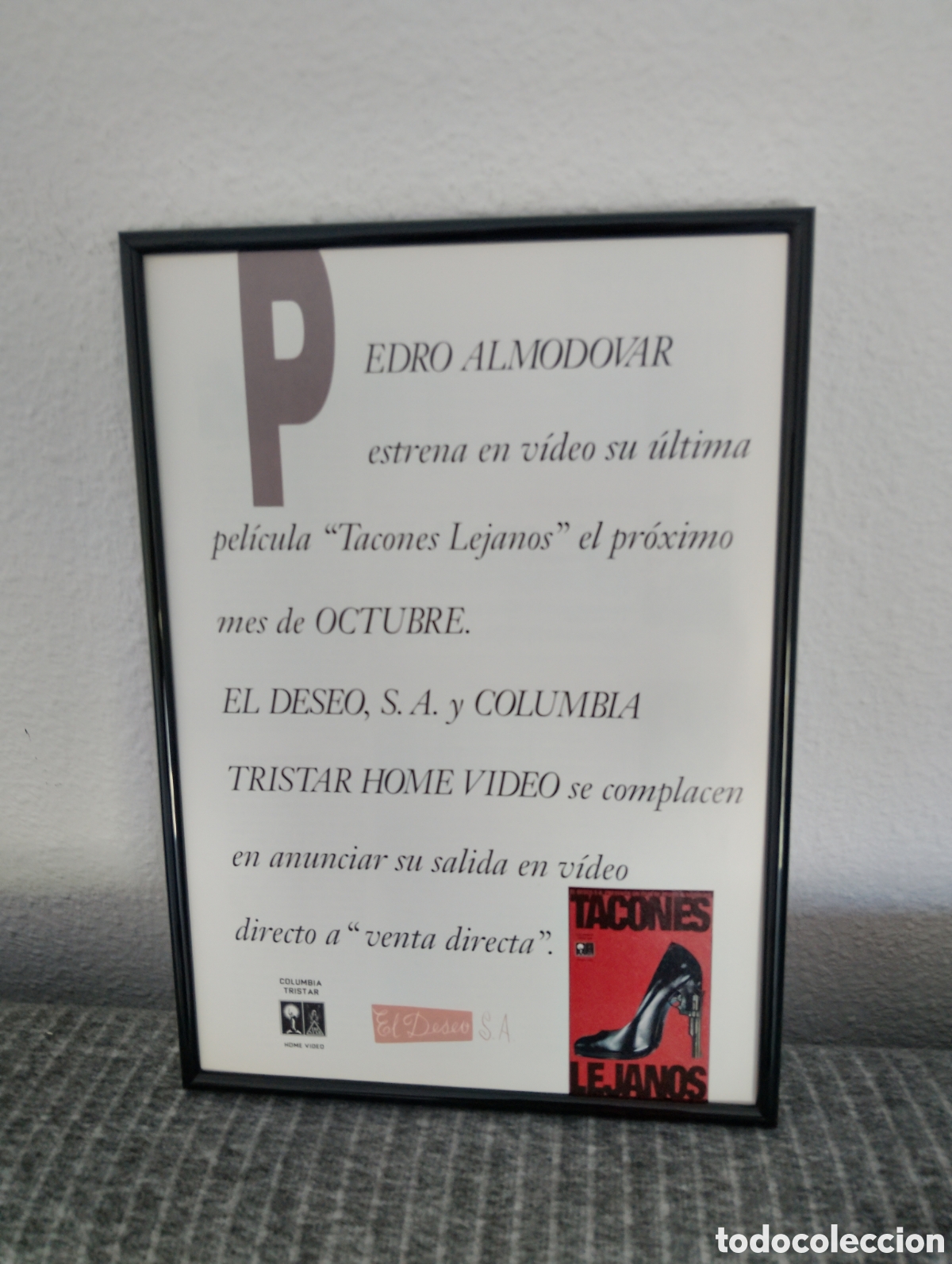 Coleccionismo de carteles: Tacones lejanos Almod&oacute;var Anuncio original vintage a&ntilde;os 90 con marco incluido