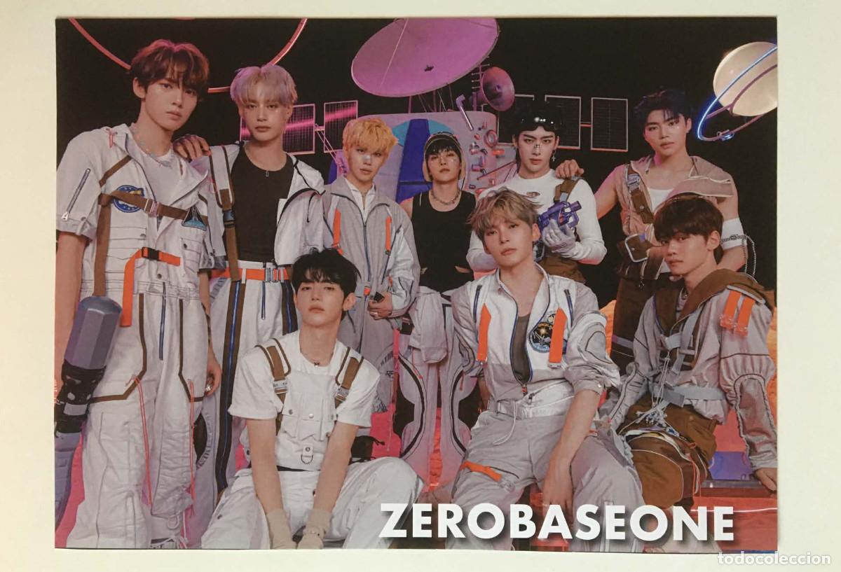 Coleccionismo de carteles: Zerobaseone ZB1 Front Cover Cardstock Mini Poster A5 - K-Star Idol Directory 2025 Japanese Magazine