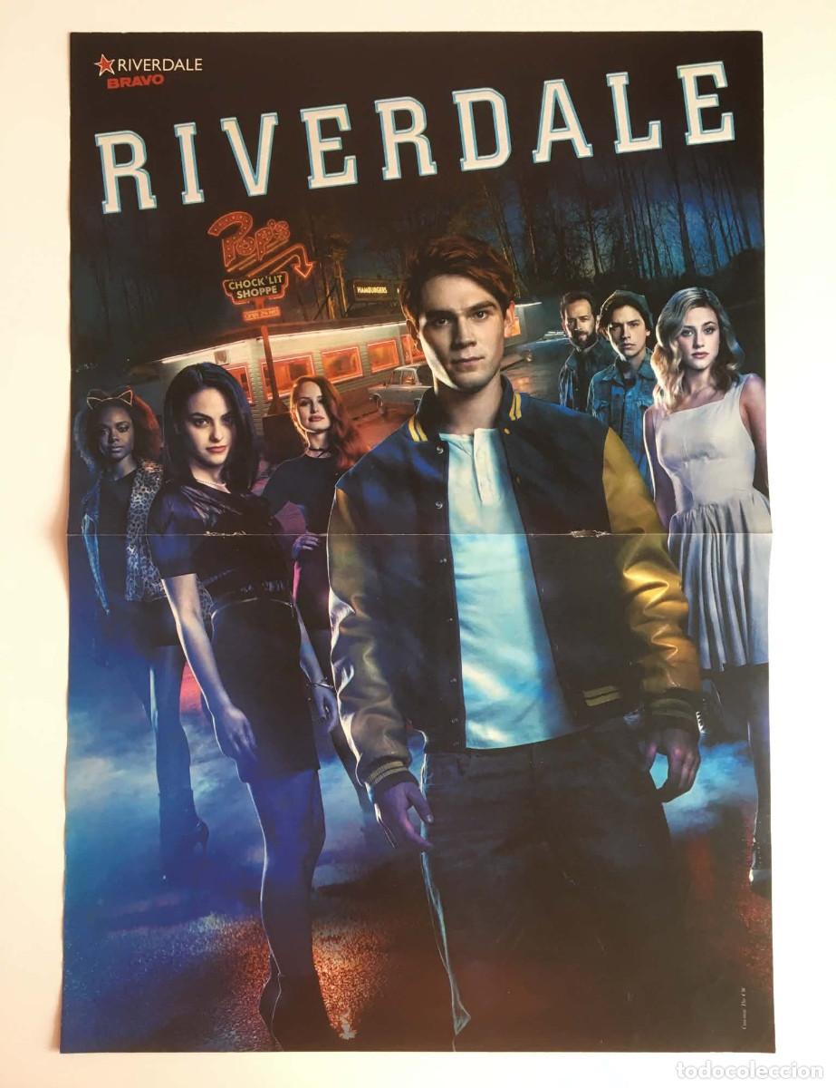Coleccionismo de carteles: Riverdale Main Cast / Rihanna Double-Sided Poster A3 - Bravo Magazine Bulgaria Music TV Series