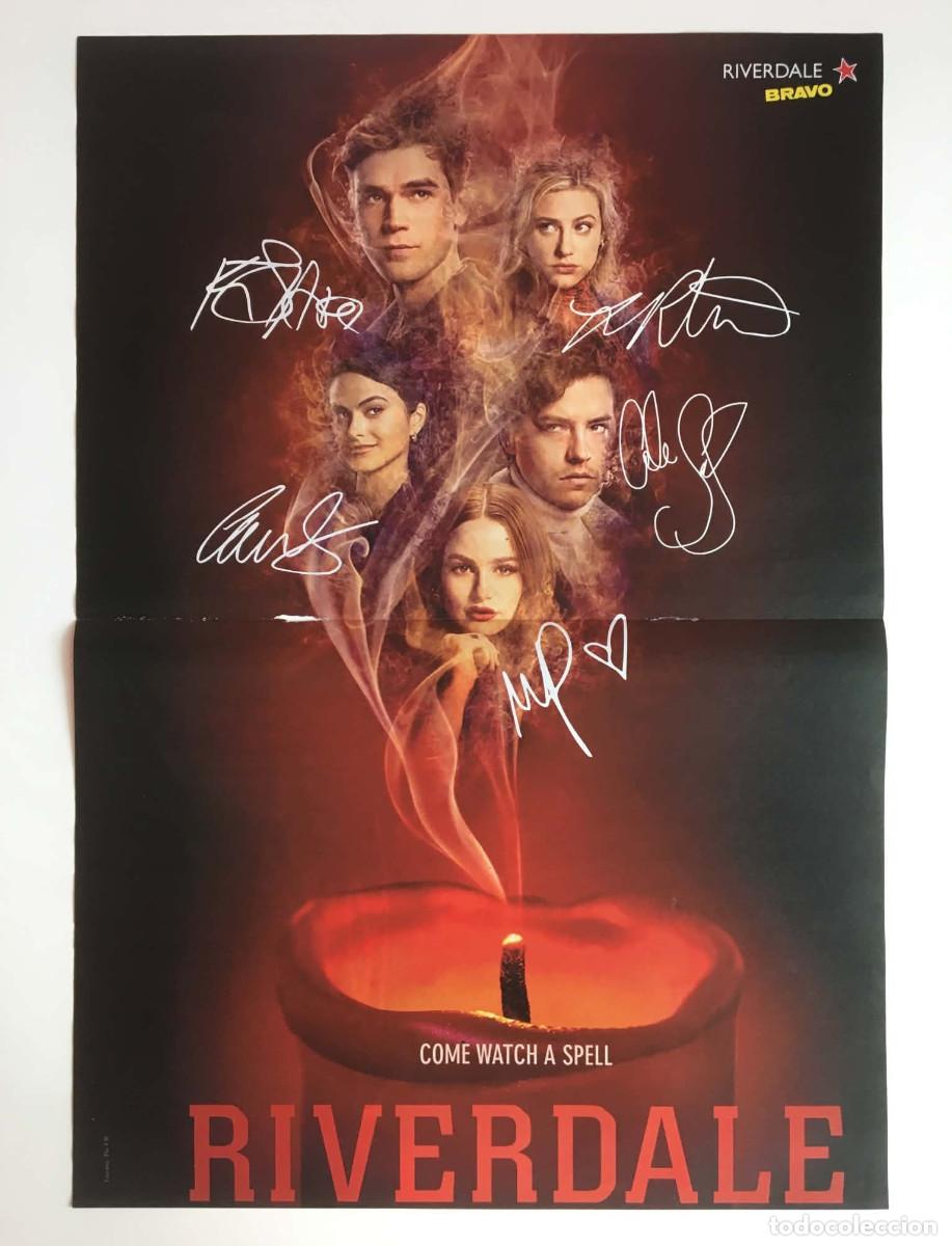 Coleccionismo de carteles: Riverdale Cast KJ Apa Camila Mendes / Ivana Double-Sided Poster A3 Bravo Magazine Bulgaria TV Series
