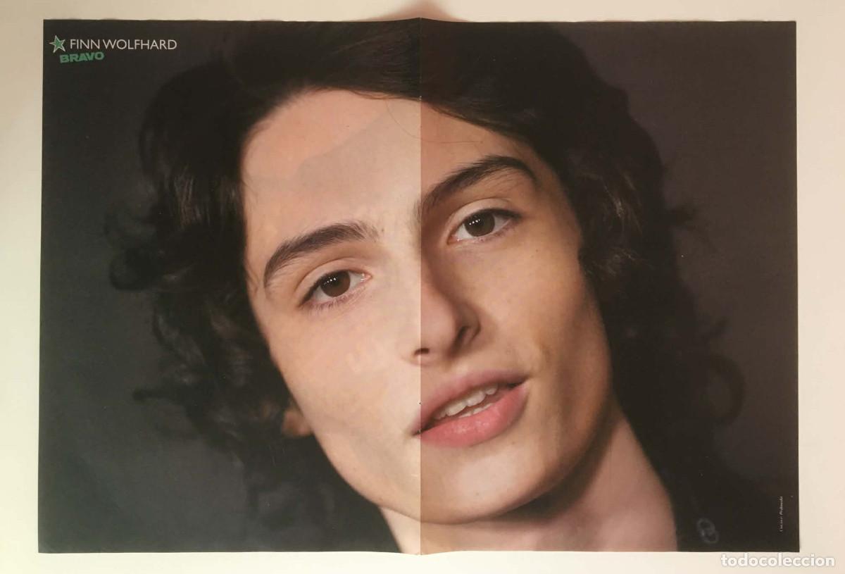 Coleccionismo de carteles: Finn Wolfhard Stranger Things Close-Up / Baby Ariel Double-Sided Poster A3 - Bravo Magazine Bulgaria