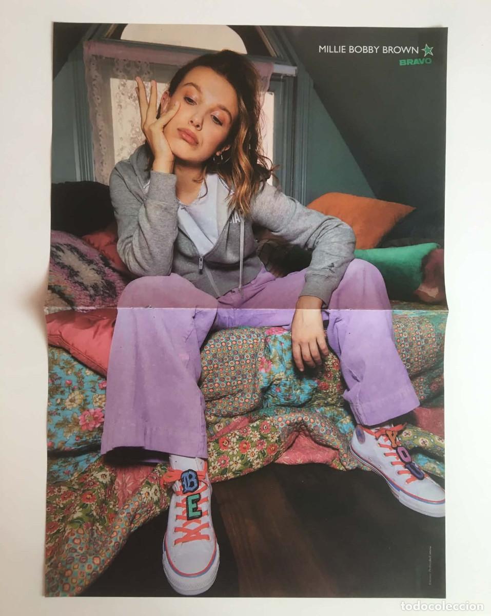 Coleccionismo de carteles: Millie Bobby Brown / Timoth&eacute;e Chalamet Double Sided Poster A3 - Bravo Magazine Bulgaria Movie Cinema