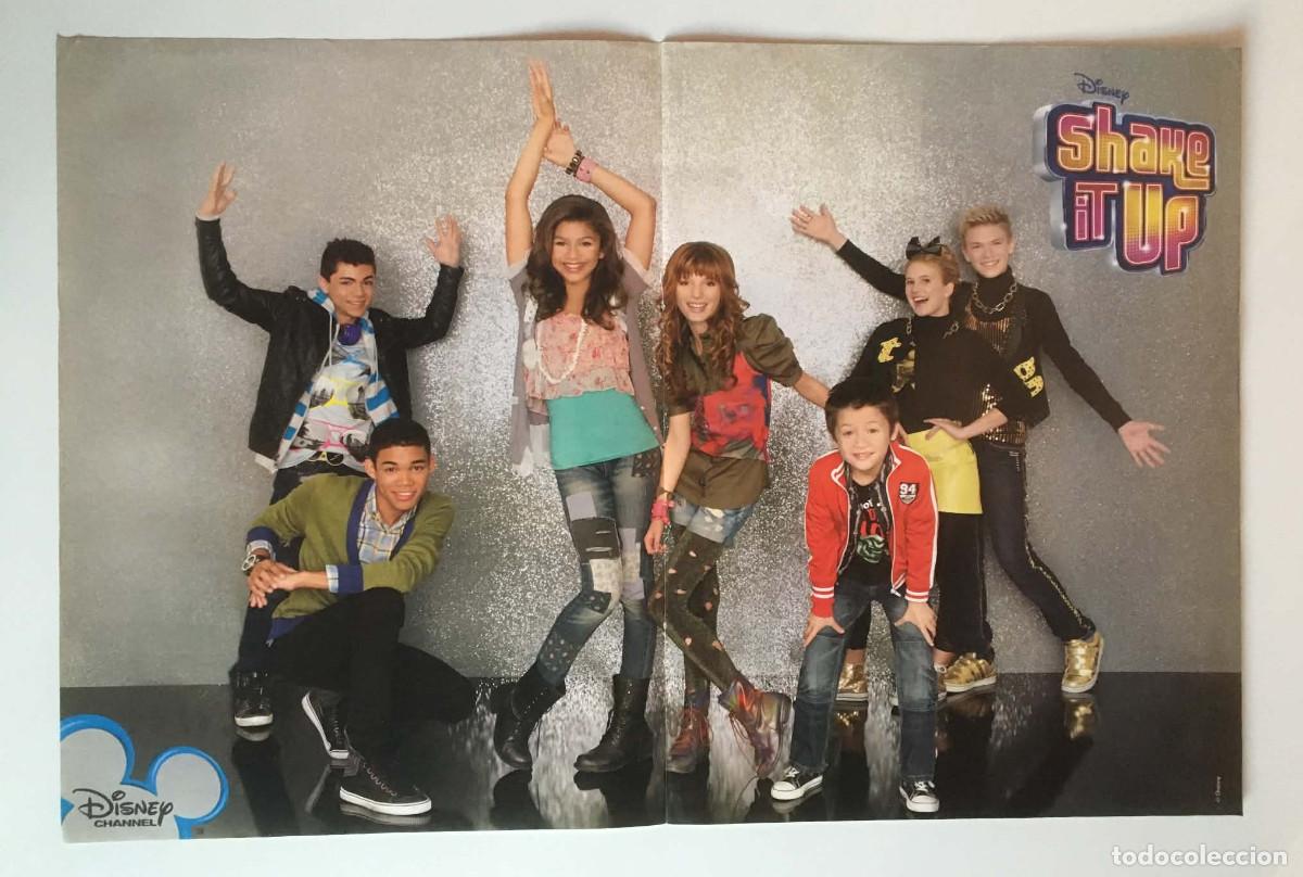 Coleccionismo de carteles: Zendaya & Bella Thorne Shake It Up Cast Double-Sided Poster A3 - Disney Channel Magazine Bulgaria