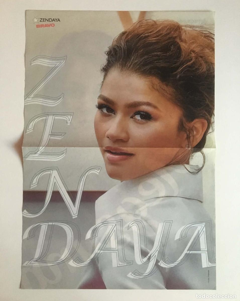 Coleccionismo de carteles: Zendaya / Megsunn Double-Sided Poster A3 - Bravo Magazine Bulgaria Movie Cinema Hollywood