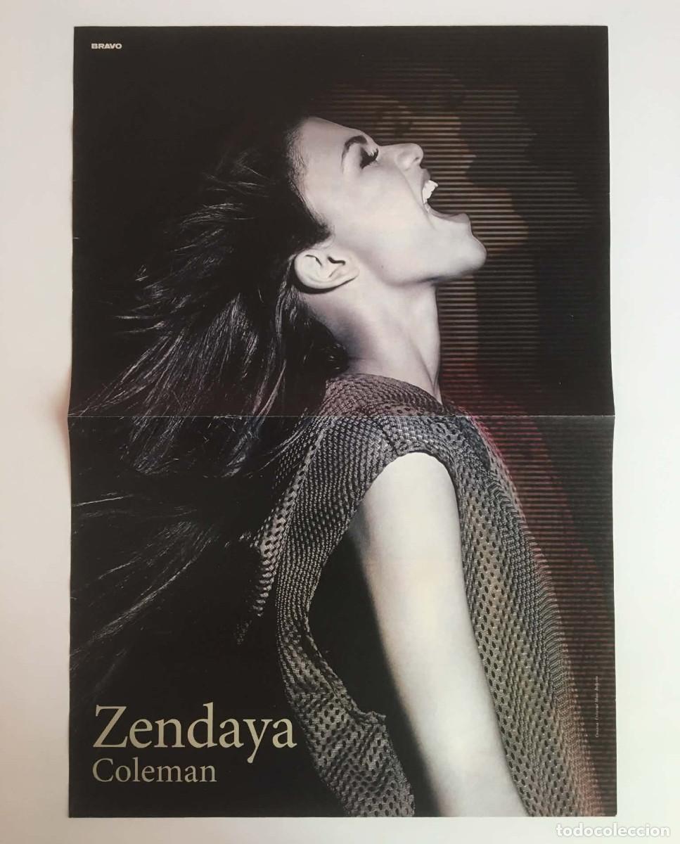 Coleccionismo de carteles: Zendaya Profile / Revolution Z Double-Sided Poster A3 - Bravo Magazine Bulgaria Movie Hollywood