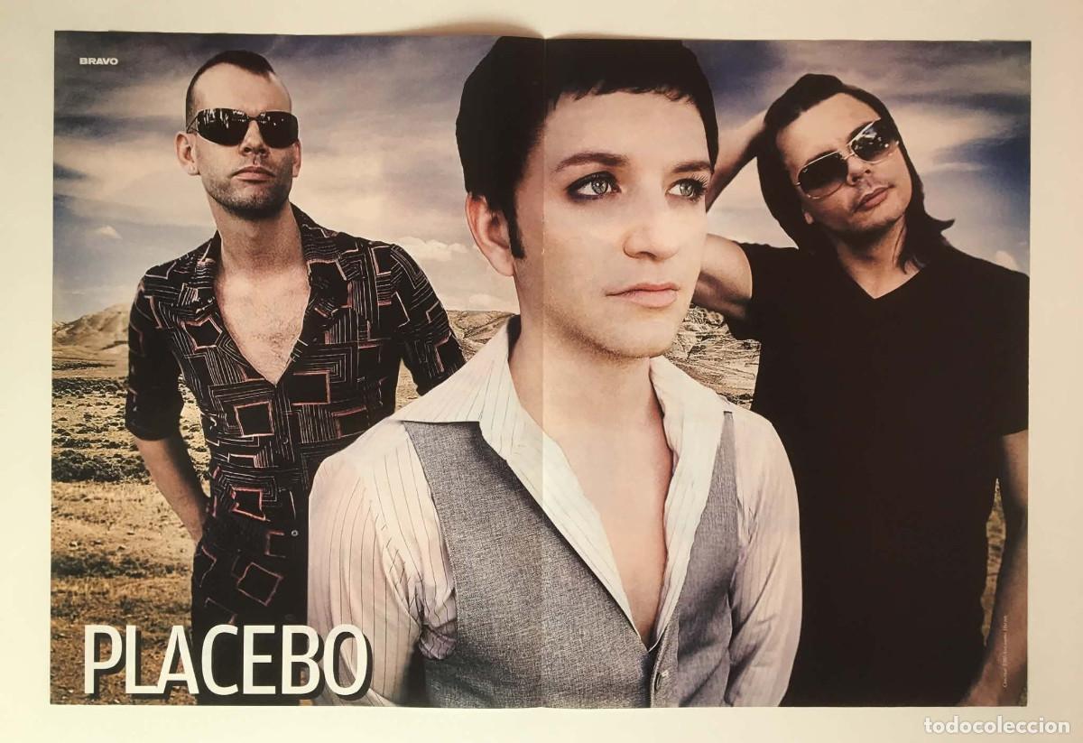 Coleccionismo de carteles: Placebo / Fergie The Black Eyed Peas Original Double-Sided Poster A3 - Bravo Magazine Bulgaria Music