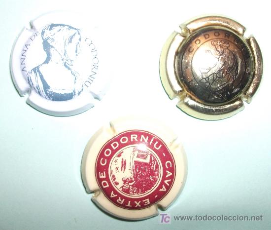 Coleccionismo de cava: PLACA DE CAVA CODORNIU TRES DE DISTINTAS - Foto 1