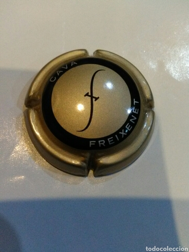 Coleccionismo de cava: Placa de cava Freixenet dorada - Foto 1