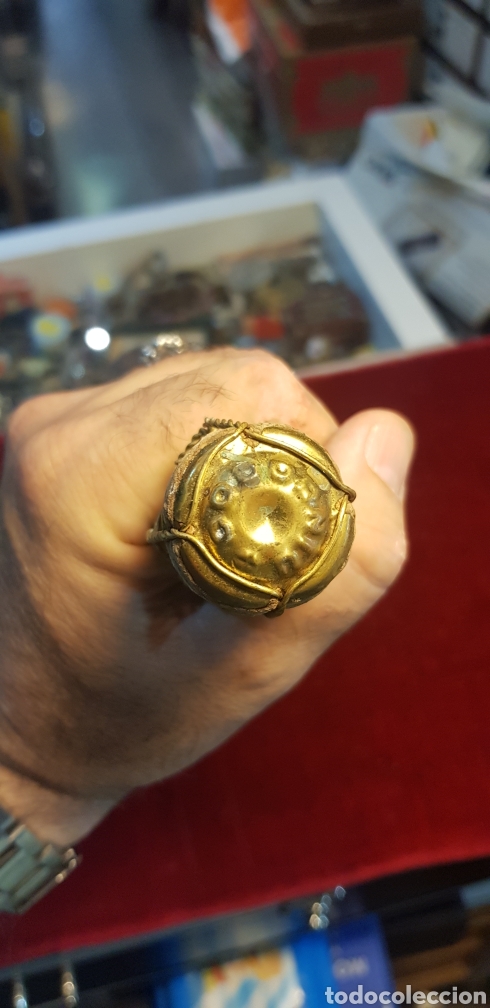 Coleccionismo de cava: Chapa de cava Codorn&iacute;u dorada rara escasa la que se ve en la foto