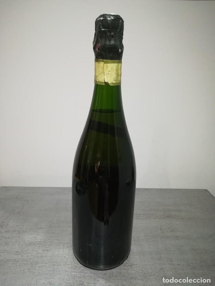 Coleccionismo de cava: Botella llena cava MONT MAR&Ccedil;AL 1987 - Foto 5