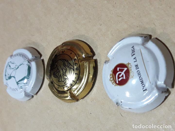 Coleccionismo de cava: LOTE 3 CHAPAS CAVA.  (1)