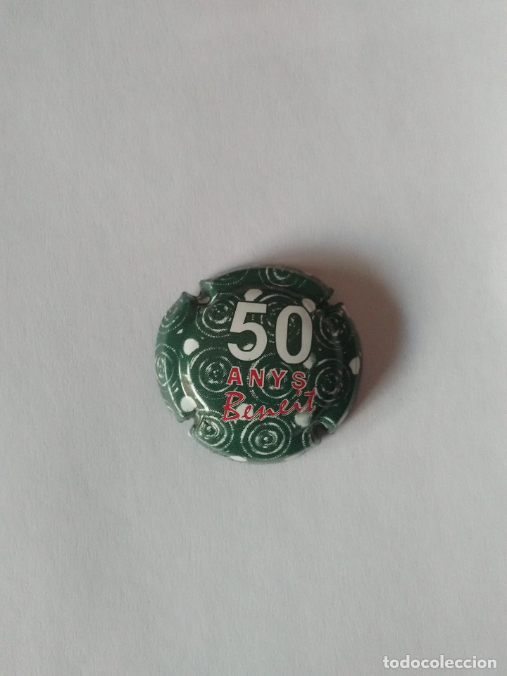 Coleccionismo de cava: TAP&Oacute;N CHAPA MET&Aacute;LICA DE CAVA 50 ANYS BENEIT